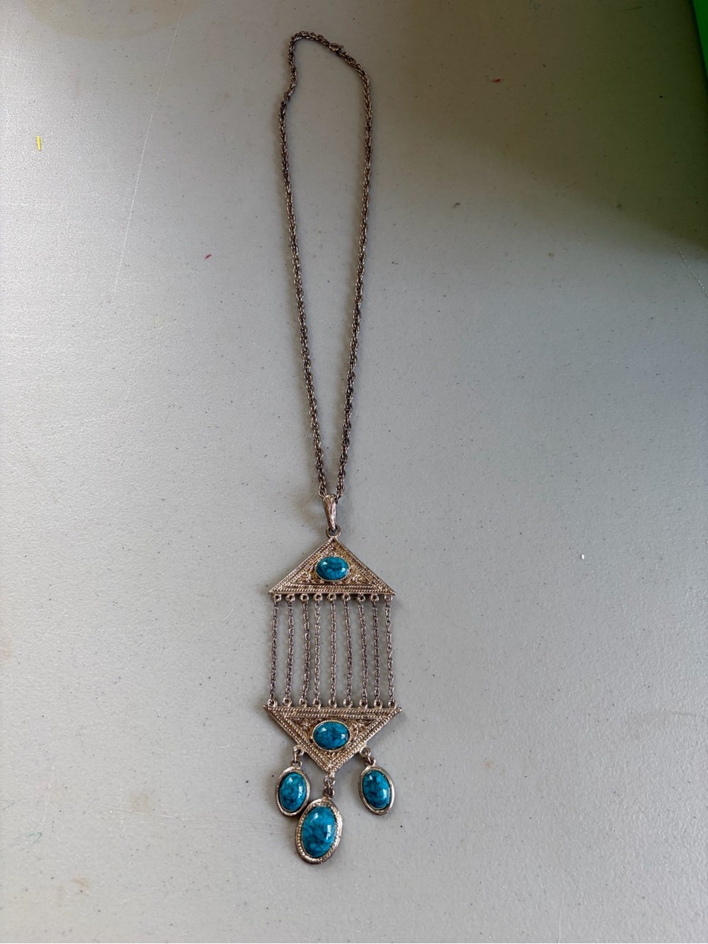 Women's Silver Tone Turquoise Oval Bezel Charm Pendant Cable Chain Necklace